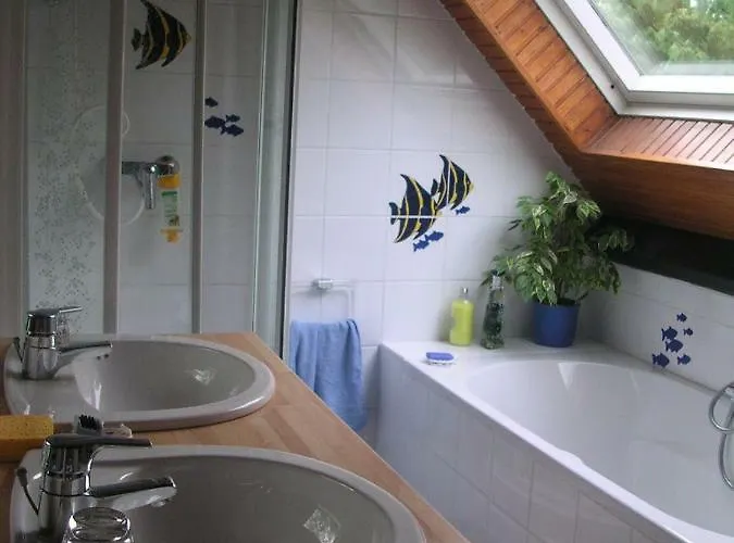 Πανσιόν La Petite Londe